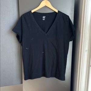 GAP Women's Vintage Wash Black V-Neck Top